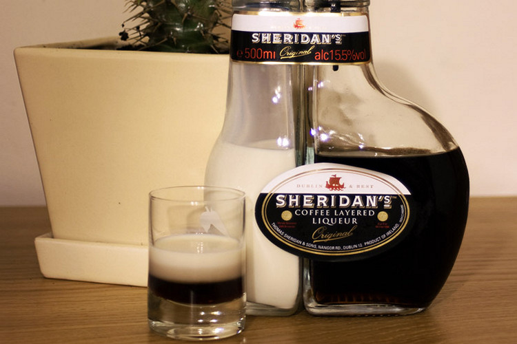 Шериданс – как пить двухкомпонентный ликер и можно ли приготовить его самостоятельно