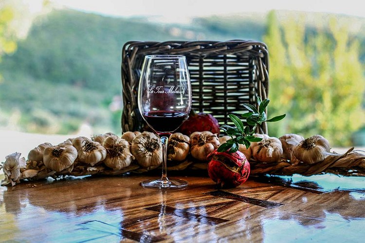 Настойка из вина с чесноком — рецепт, полезные свойства, отзывы и советы по употреблению